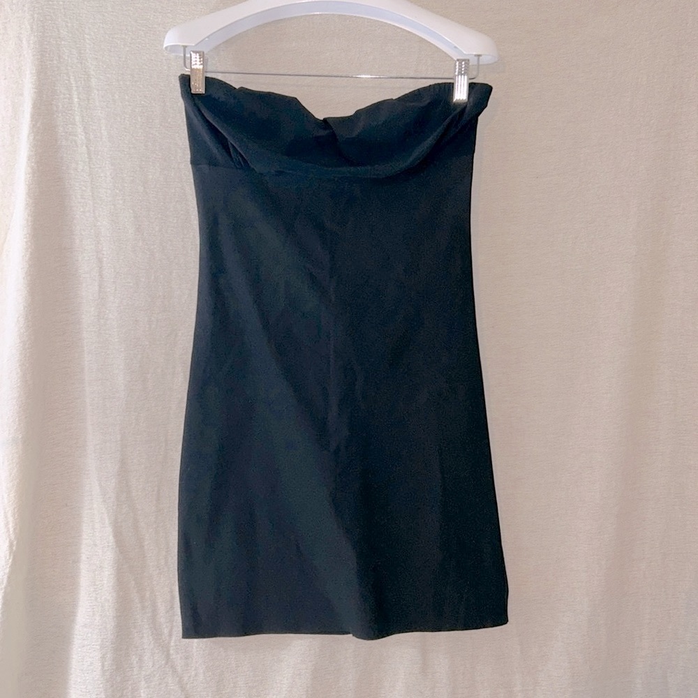 Commando Two-Faced Tech Control Strapless Slip - image 1